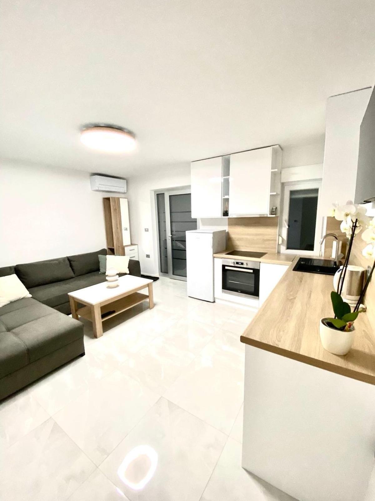 Seaview Villa 科佩尔 外观 照片