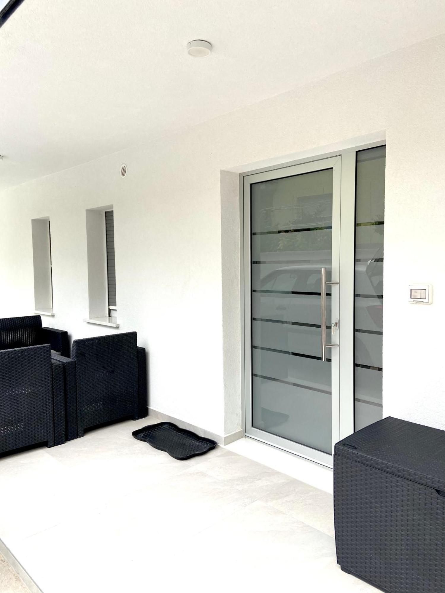 Seaview Villa 科佩尔 外观 照片